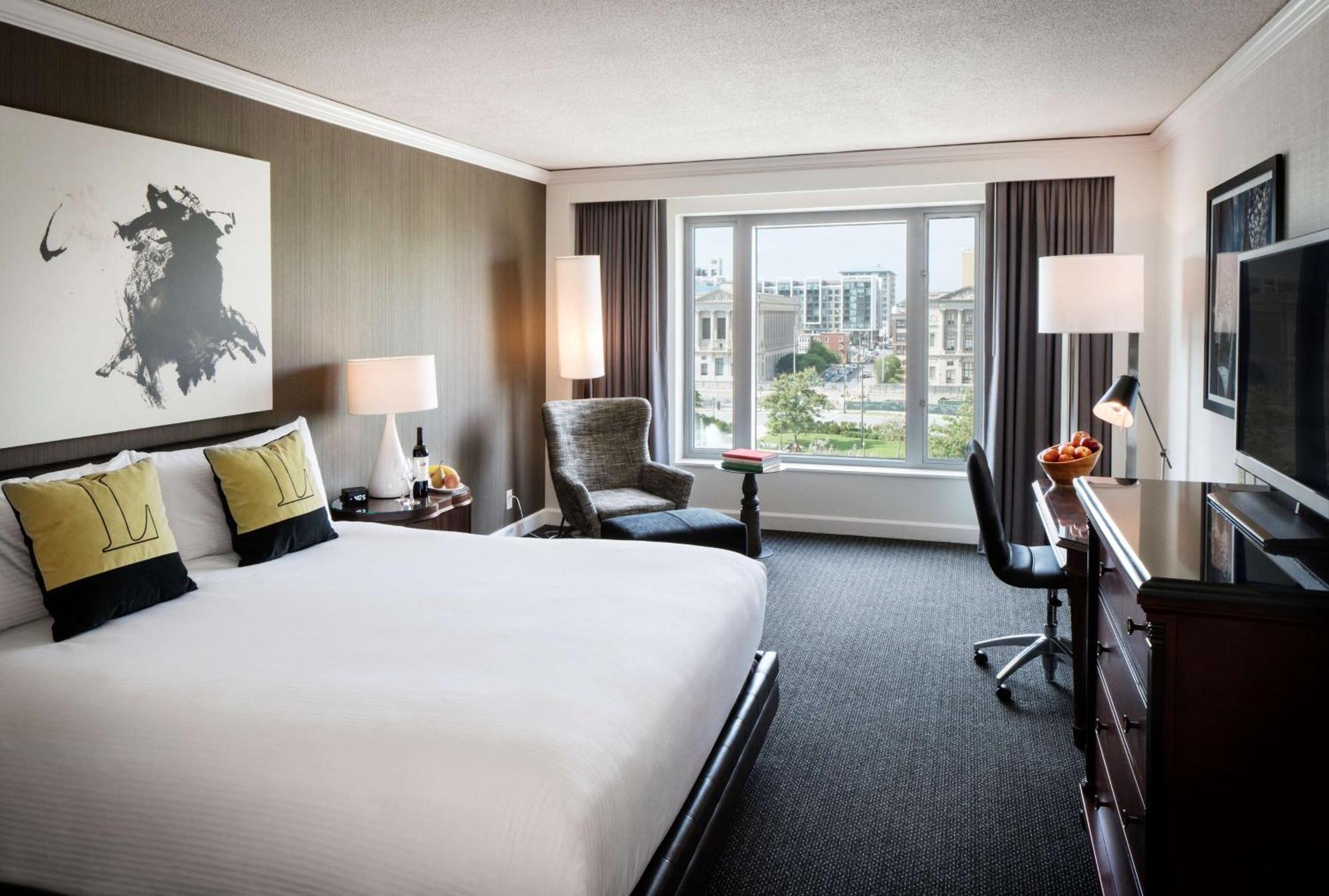 The Logan Philadelphia, Curio Collection By Hilton Philadelphia