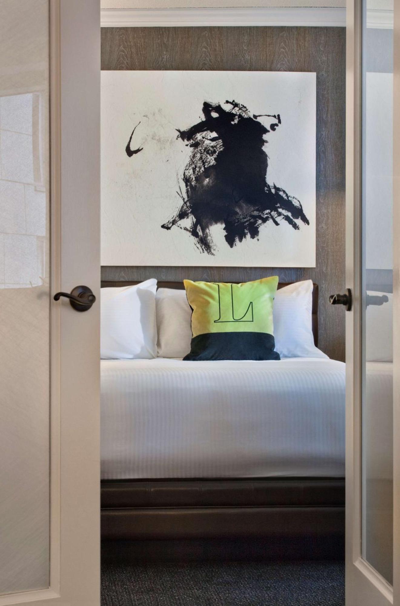 The Logan Philadelphia, Curio Collection By Hilton Philadelphia